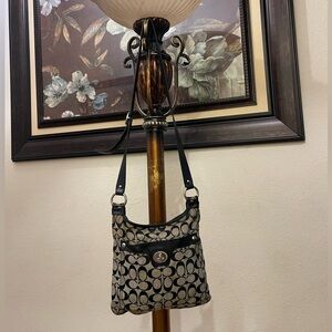 Coach, please check all picture of condition